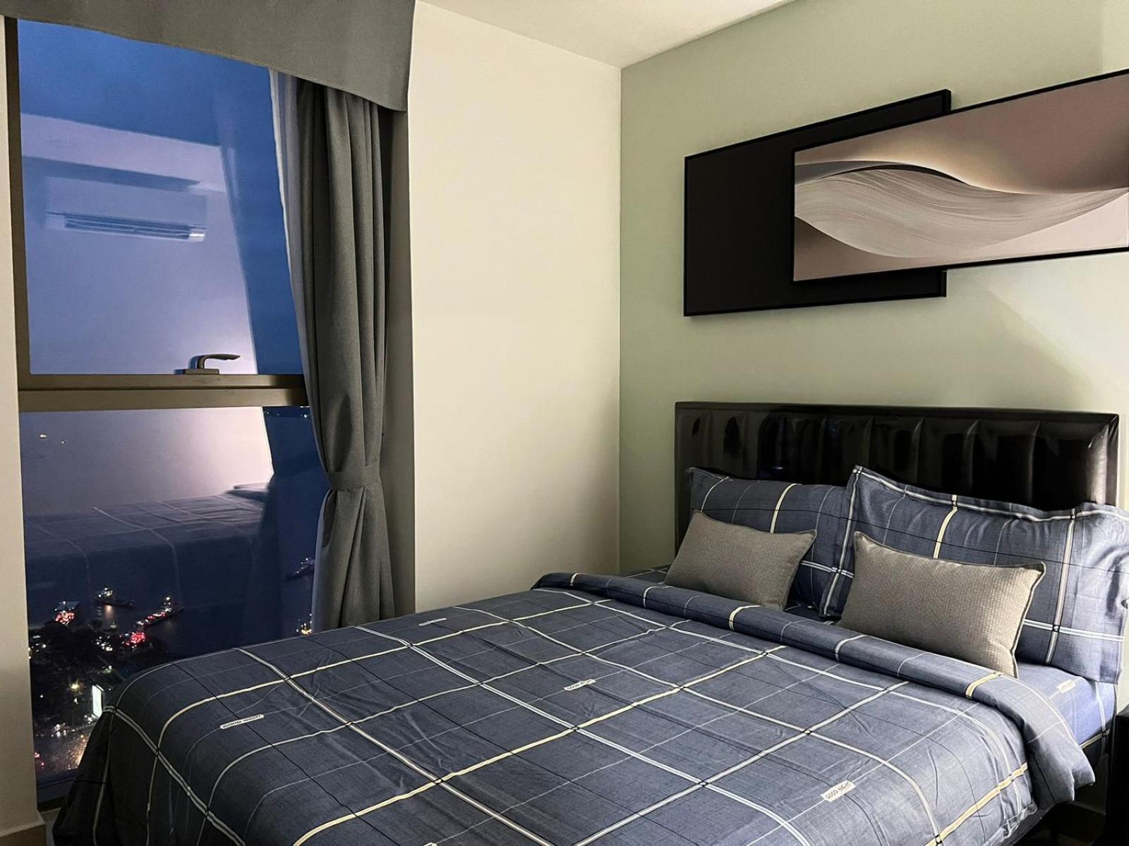 Impian II - The Peak Residence Phnom Penh Bagian luar foto