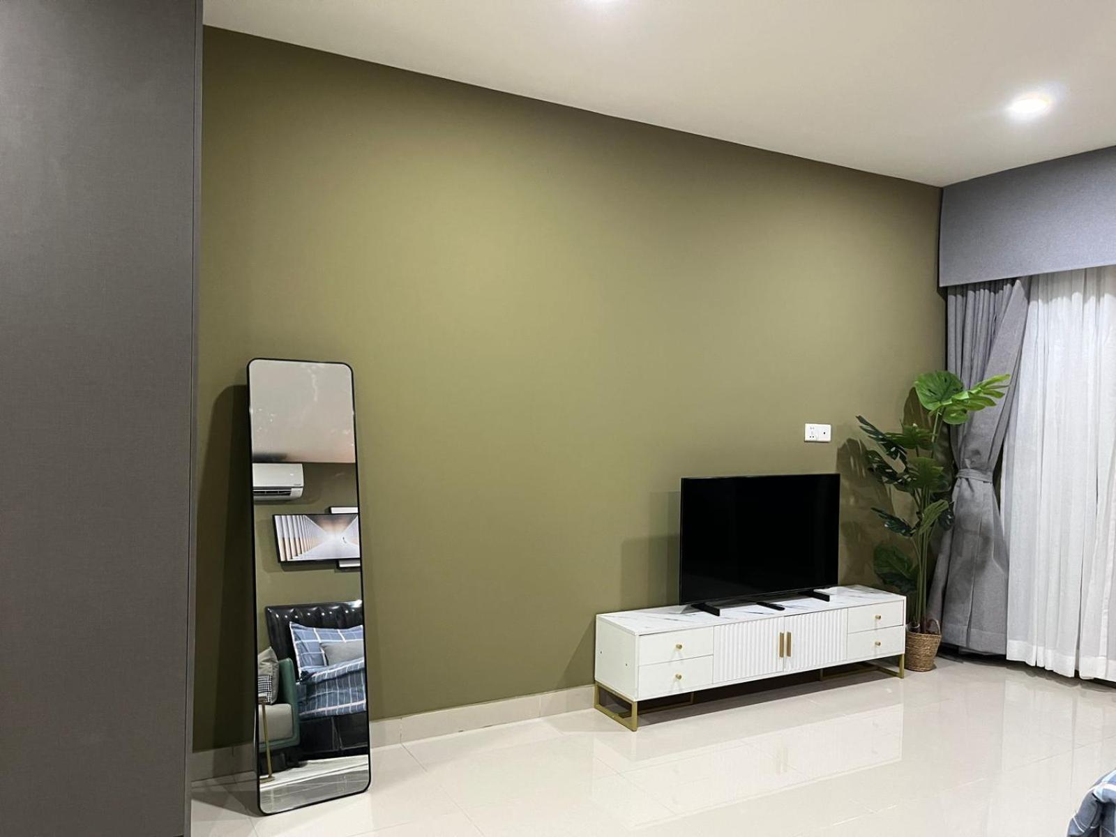Impian II - The Peak Residence Phnom Penh Bagian luar foto