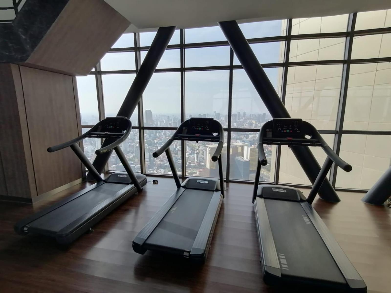 Impian II - The Peak Residence Phnom Penh Bagian luar foto